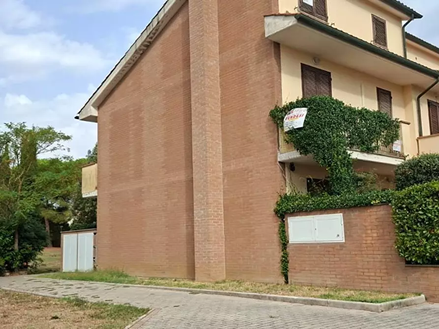 Immagine 43 di Villetta a schiera in vendita  a Terricciola