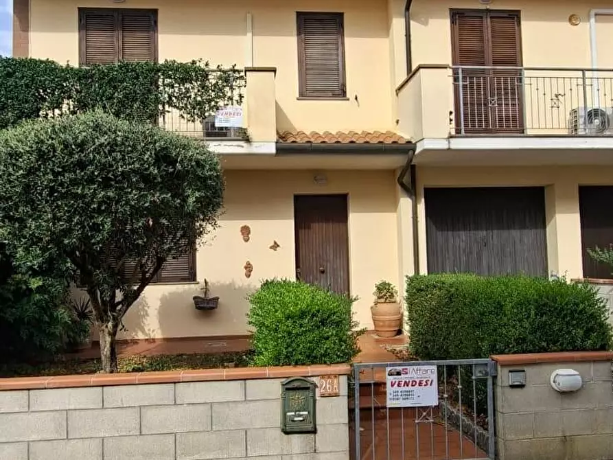 Immagine 37 di Villetta a schiera in vendita  a Terricciola