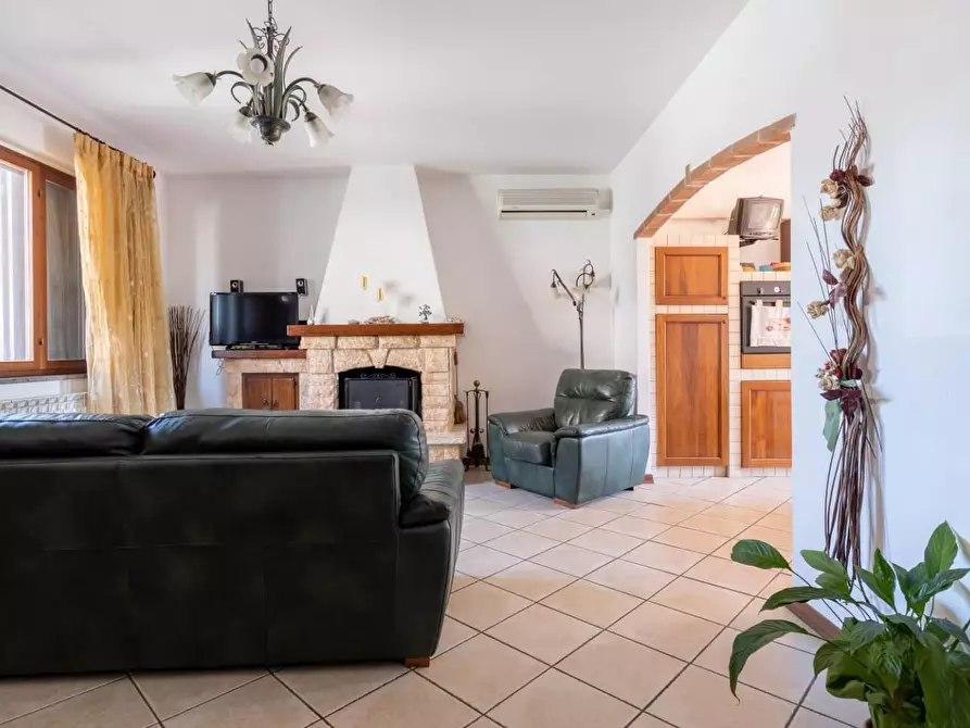 Immagine 7 di Villetta a schiera in vendita  a Terricciola