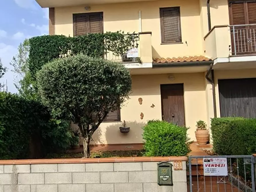 Immagine 2 di Villetta a schiera in vendita  a Terricciola