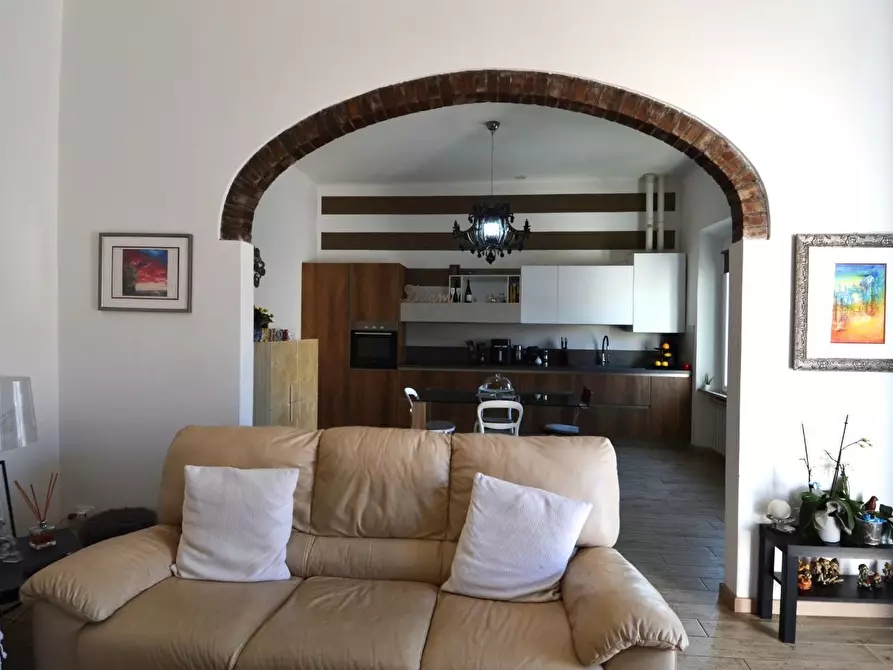 Immagine 8 di Appartamento in vendita  a Campiglia Marittima