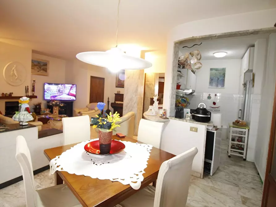 Immagine 1 di Appartamento in vendita  a Colle Di Val D'elsa