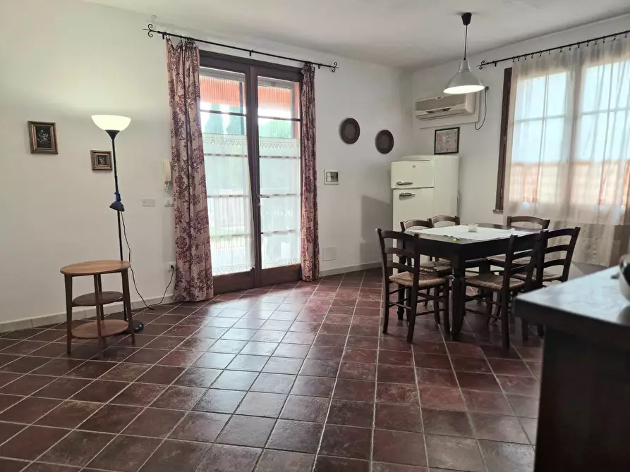 Immagine 22 di Appartamento in vendita  a Campiglia Marittima