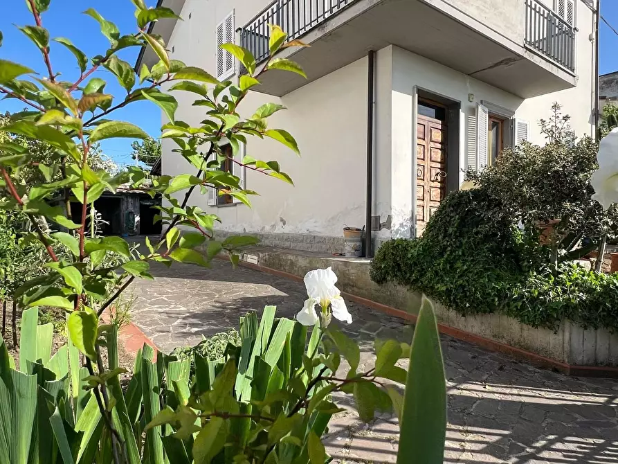 Immagine 5 di Casa bifamiliare in vendita  a Empoli