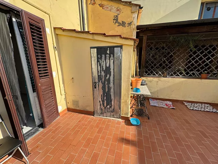 Immagine 12 di Appartamento in vendita  a Pontedera