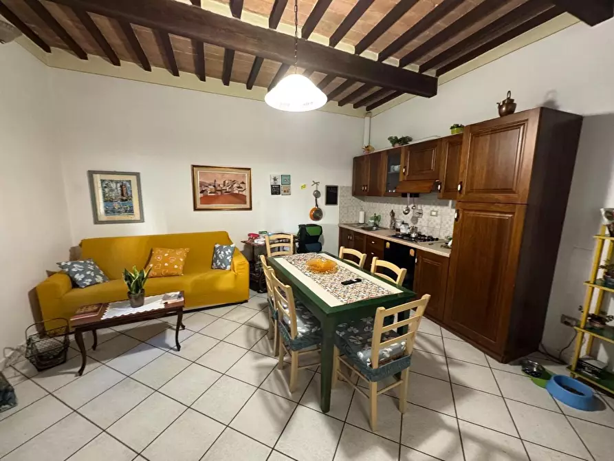 Immagine 4 di Appartamento in vendita  a Pontedera