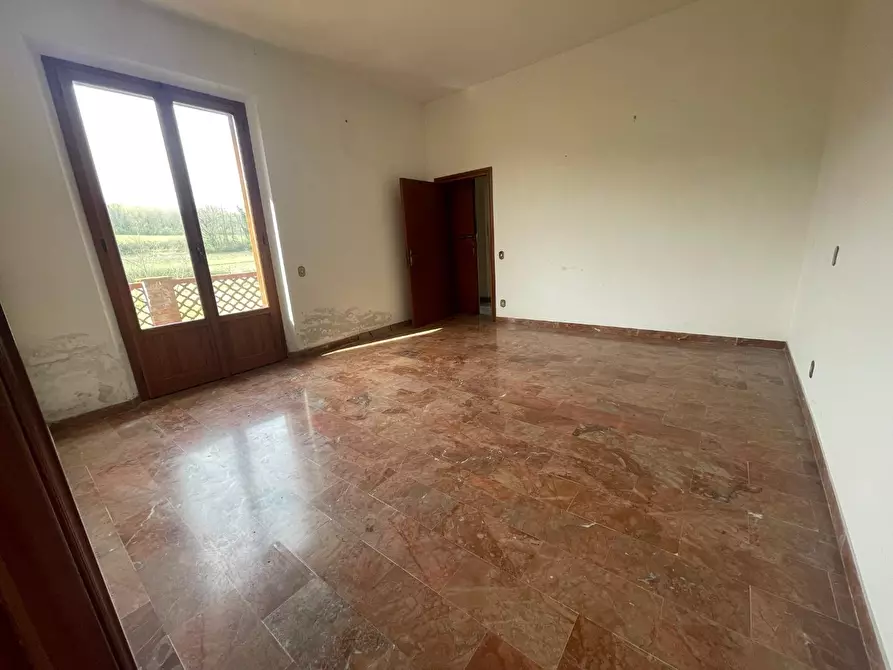 Immagine 7 di Casa indipendente in vendita  a Colle Di Val D'elsa