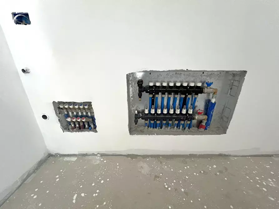 Immagine 12 di Appartamento in vendita  a Cascina