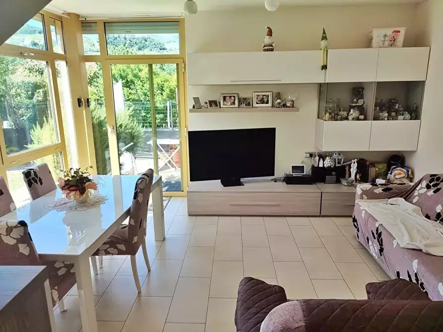 Immagine 17 di Villetta a schiera in vendita  a Massa