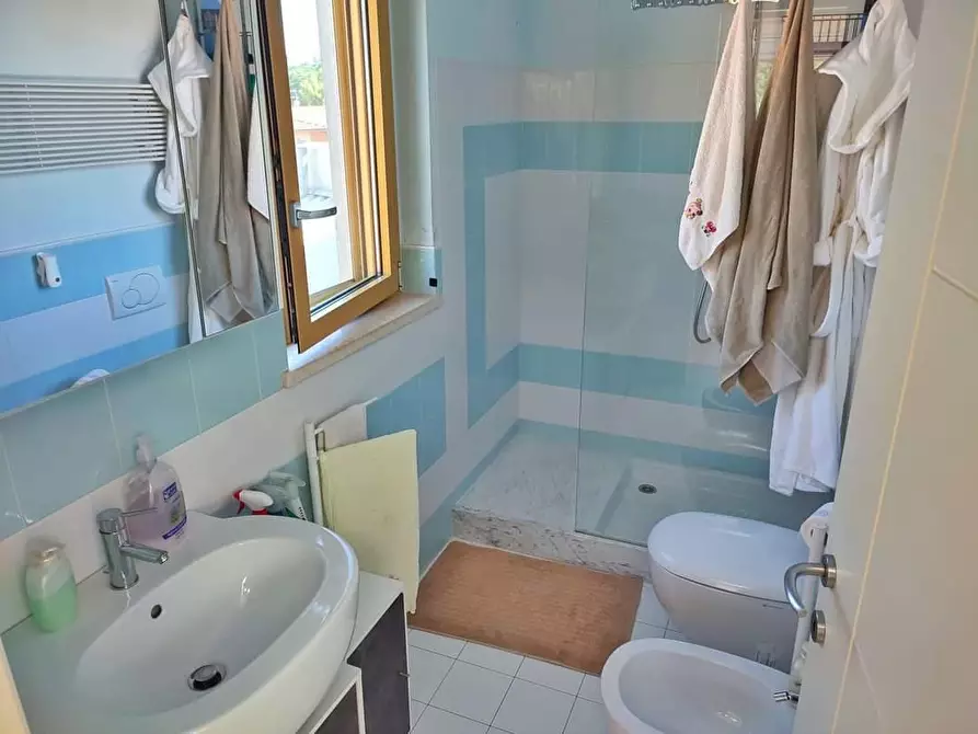 Immagine 19 di Villetta a schiera in vendita  a Massa