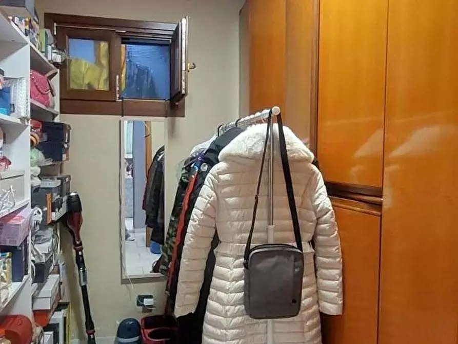 Immagine 9 di Appartamento in vendita  a Carrara