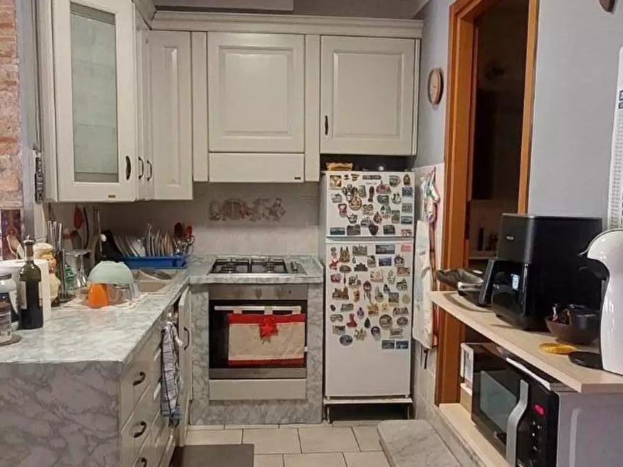 Immagine 8 di Appartamento in vendita  a Carrara