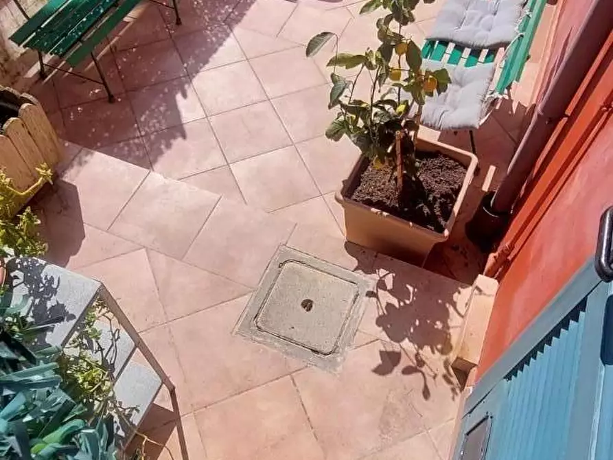 Immagine 2 di Appartamento in vendita  a Carrara