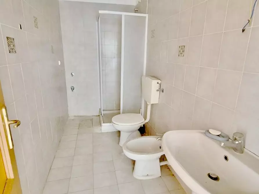 Immagine 11 di Appartamento in vendita  a Pisa