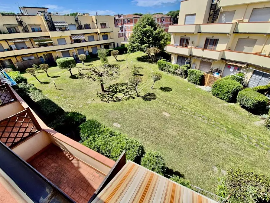 Immagine 26 di Appartamento in vendita  a Pisa