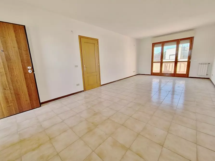 Immagine 2 di Appartamento in vendita  a Pisa