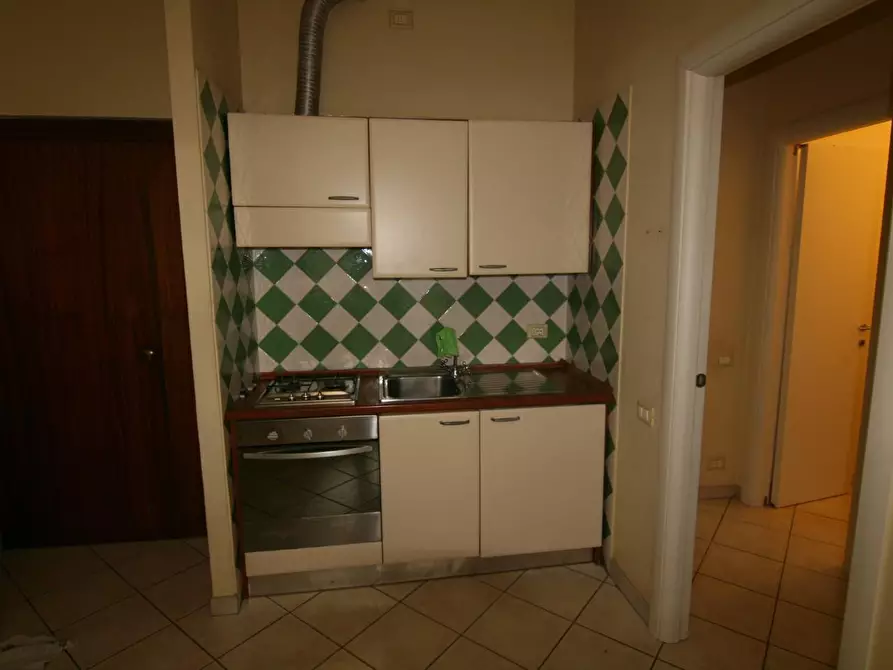 Immagine 7 di Appartamento in vendita  a Carrara