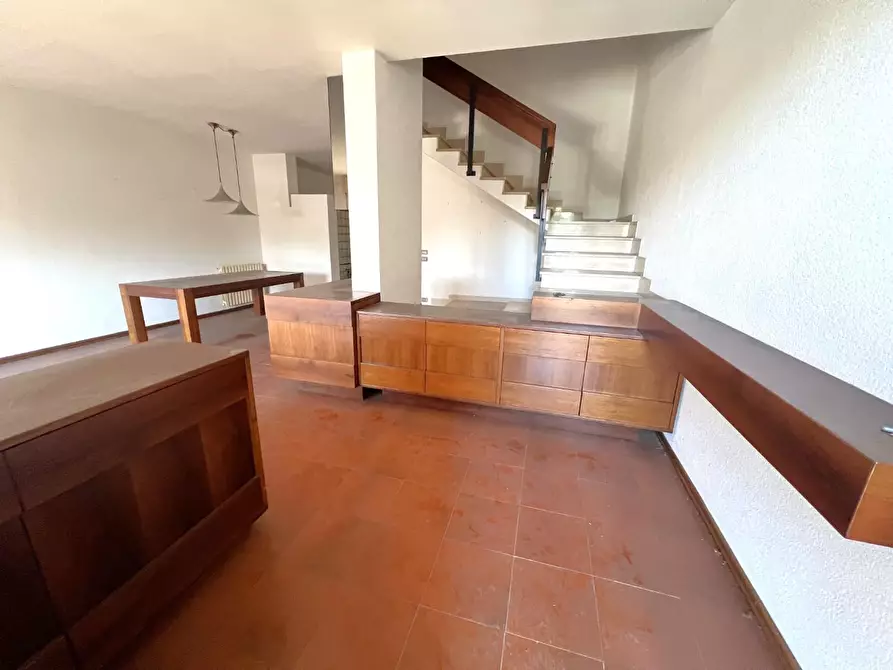 Immagine 3 di Villetta a schiera in vendita  a Cascina