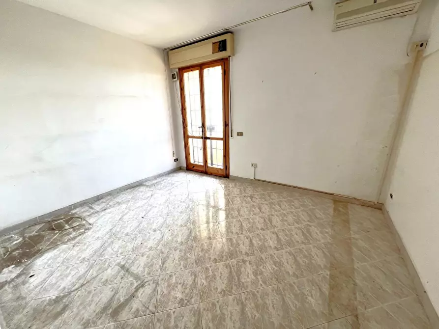 Immagine 13 di Villetta a schiera in vendita  a Cascina