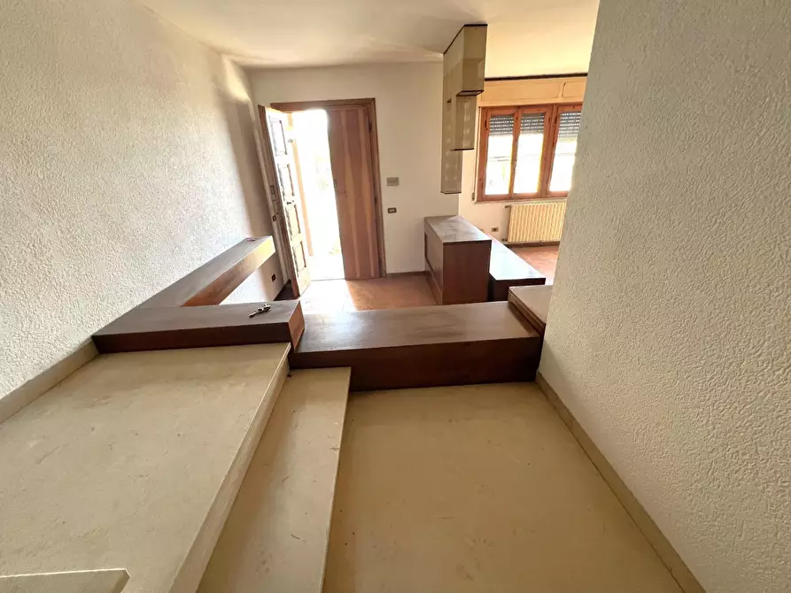 Immagine 7 di Villetta a schiera in vendita  a Cascina