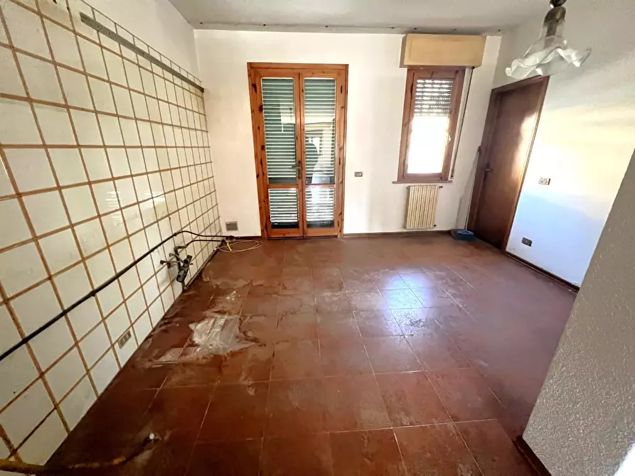 Immagine 9 di Villetta a schiera in vendita  a Cascina