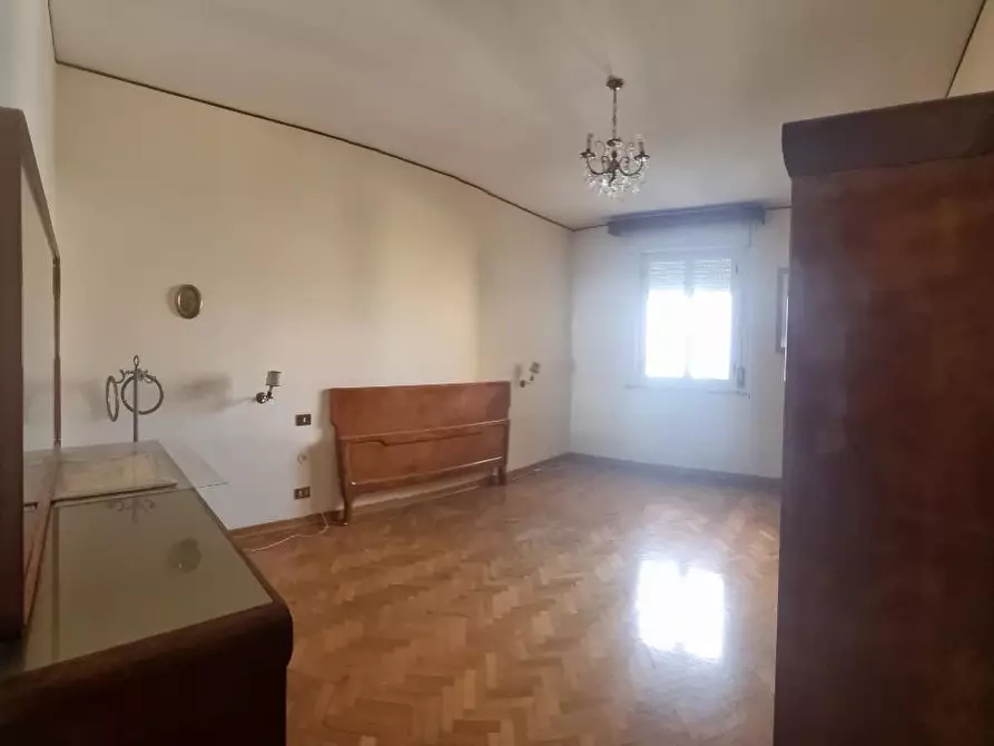 Immagine 25 di Appartamento in vendita  a Livorno