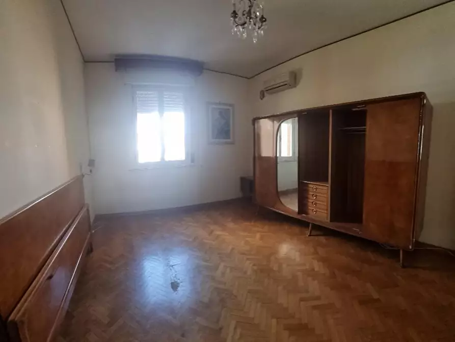 Immagine 27 di Appartamento in vendita  a Livorno