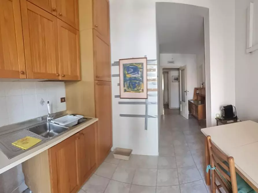 Immagine 14 di Appartamento in vendita  a Livorno