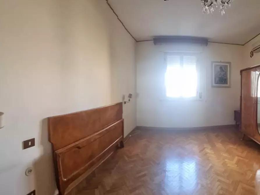 Immagine 26 di Appartamento in vendita  a Livorno