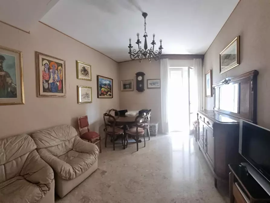 Immagine 9 di Appartamento in vendita  a Livorno