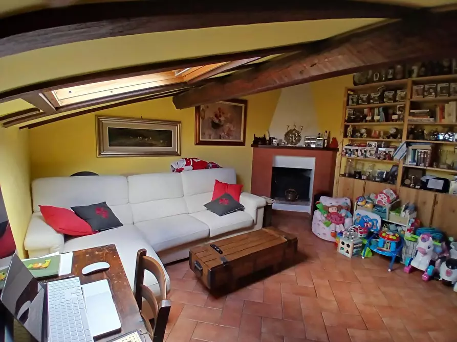 Immagine 2 di Appartamento in vendita  a Livorno