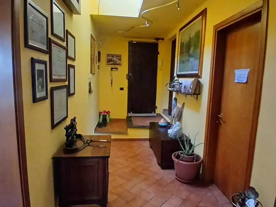 Immagine 9 di Appartamento in vendita  a Livorno