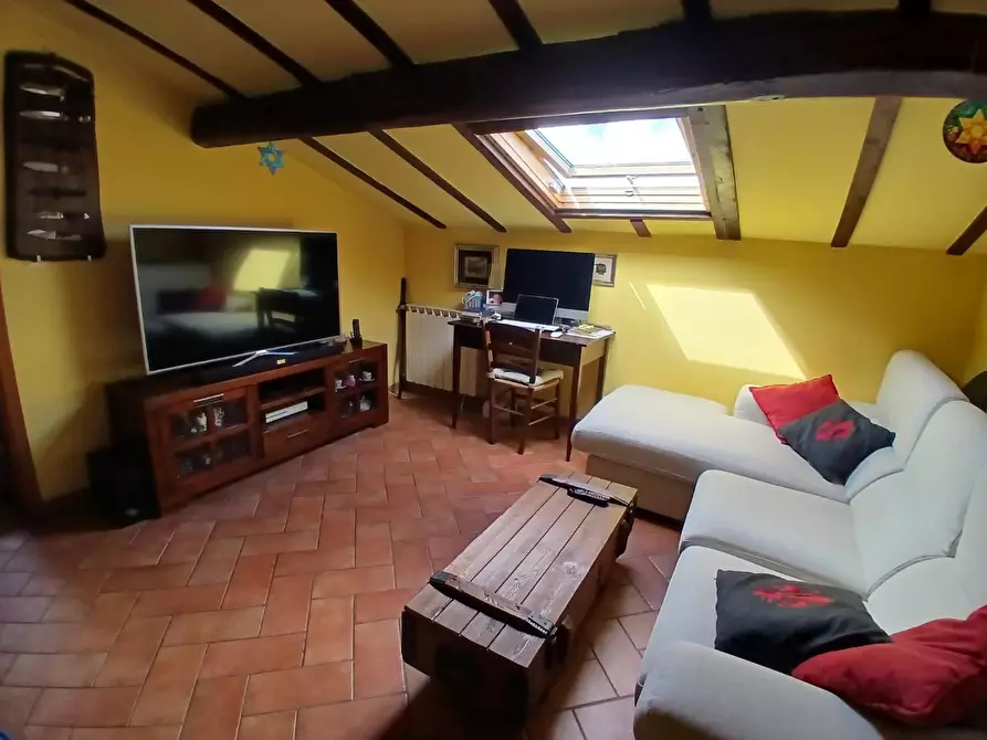 Immagine 3 di Appartamento in vendita  a Livorno