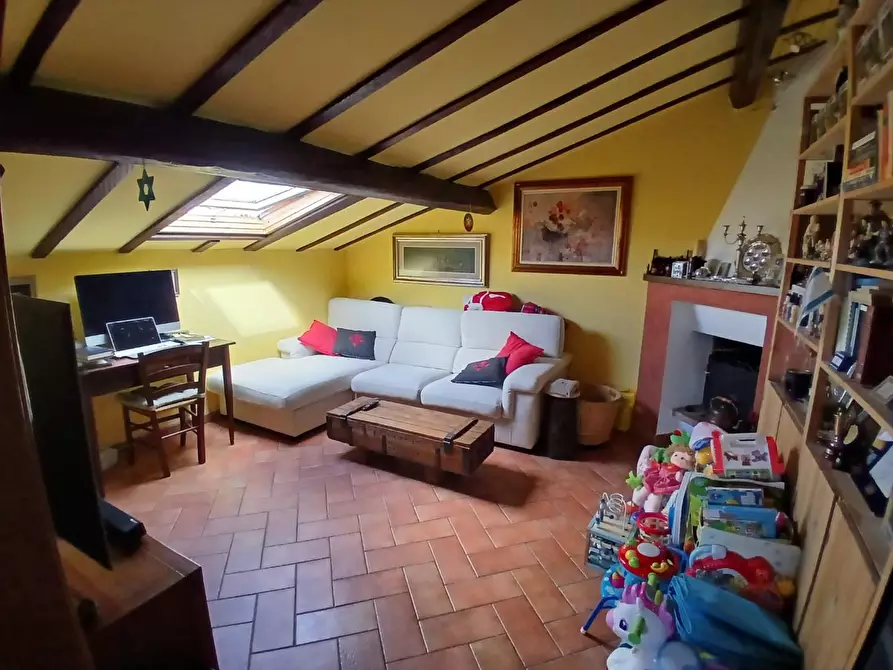 Immagine 1 di Appartamento in vendita  a Livorno