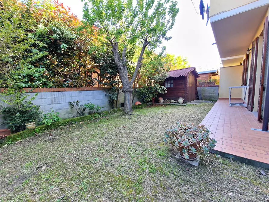 Immagine 27 di Appartamento in vendita  a Ponsacco