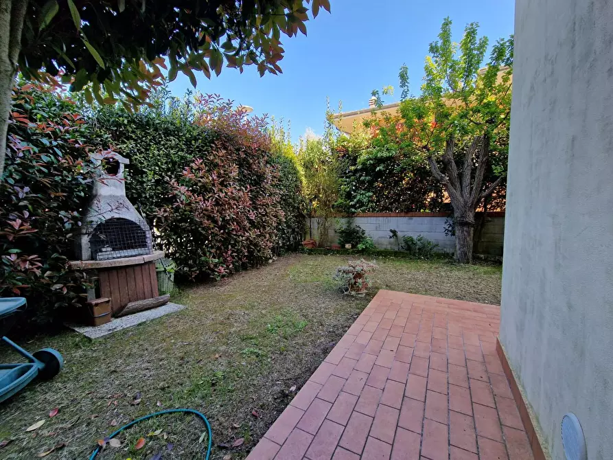 Immagine 36 di Appartamento in vendita  a Ponsacco