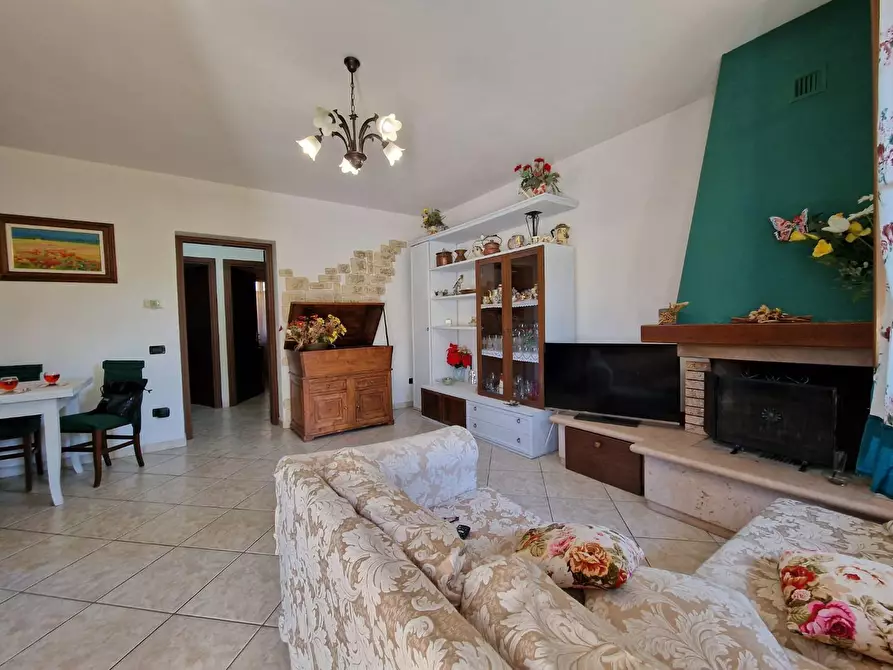 Immagine 2 di Appartamento in vendita  a Ponsacco