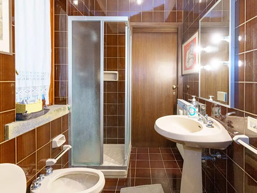 Immagine 21 di Villa in vendita  a Tremestieri Etneo