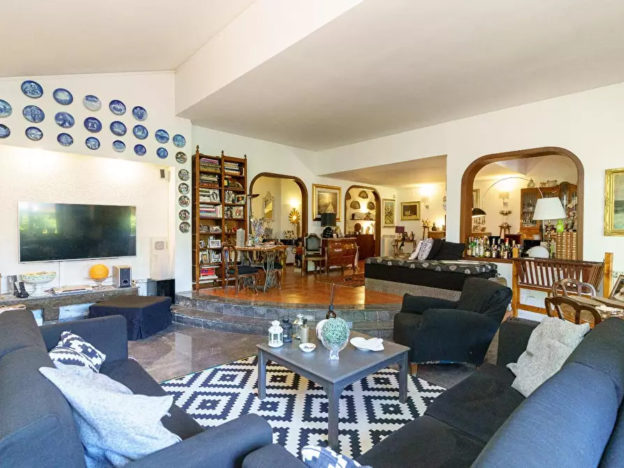 Immagine 3 di Villa in vendita  a Tremestieri Etneo