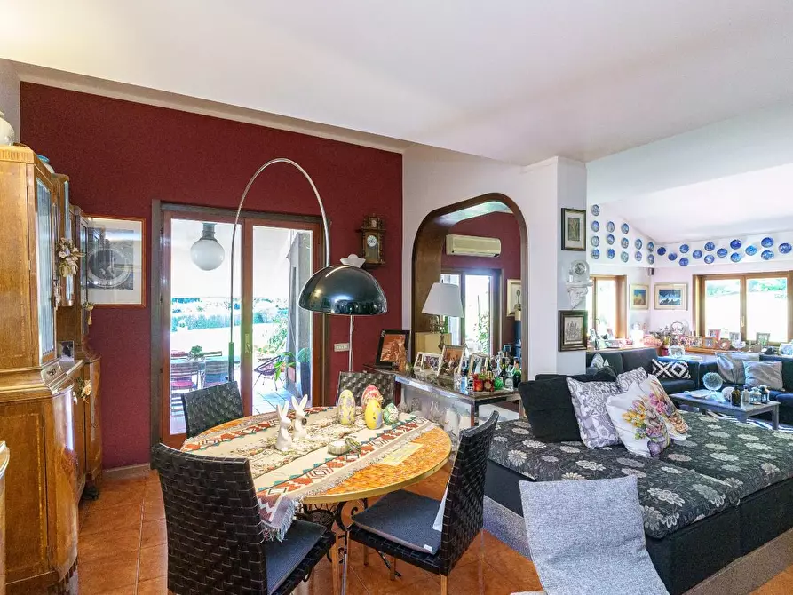 Immagine 14 di Villa in vendita  a Tremestieri Etneo