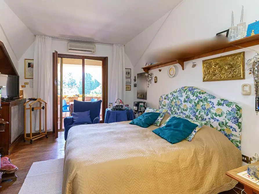 Immagine 39 di Villa in vendita  a Tremestieri Etneo