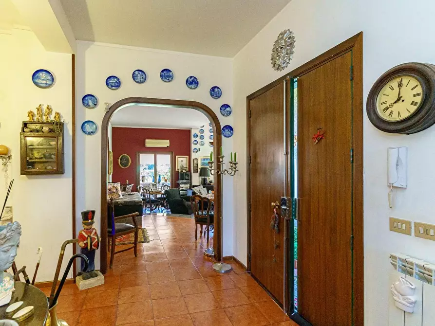 Immagine 5 di Villa in vendita  a Tremestieri Etneo