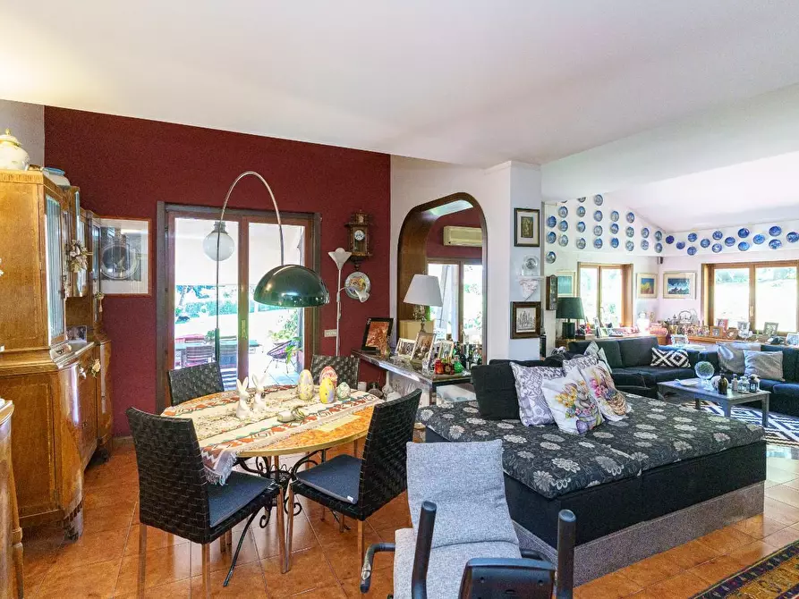 Immagine 7 di Villa in vendita  a Tremestieri Etneo