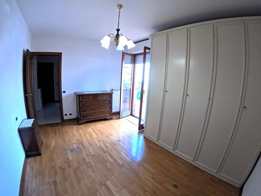 Immagine 13 di Appartamento in vendita  a Siena