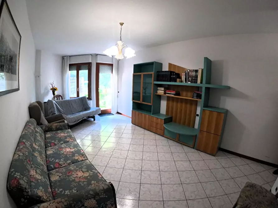 Immagine 12 di Appartamento in vendita  a Siena