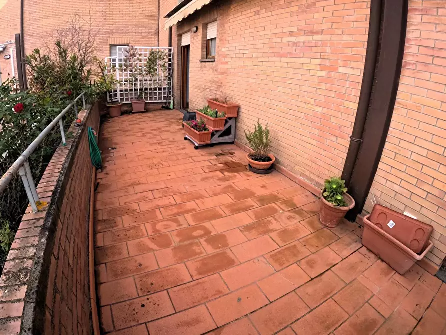 Immagine 3 di Appartamento in vendita  a Siena