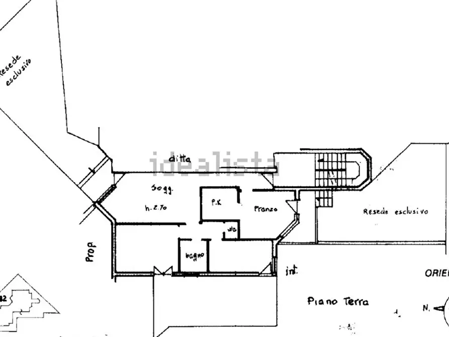 Immagine 17 di Appartamento in vendita  a Siena
