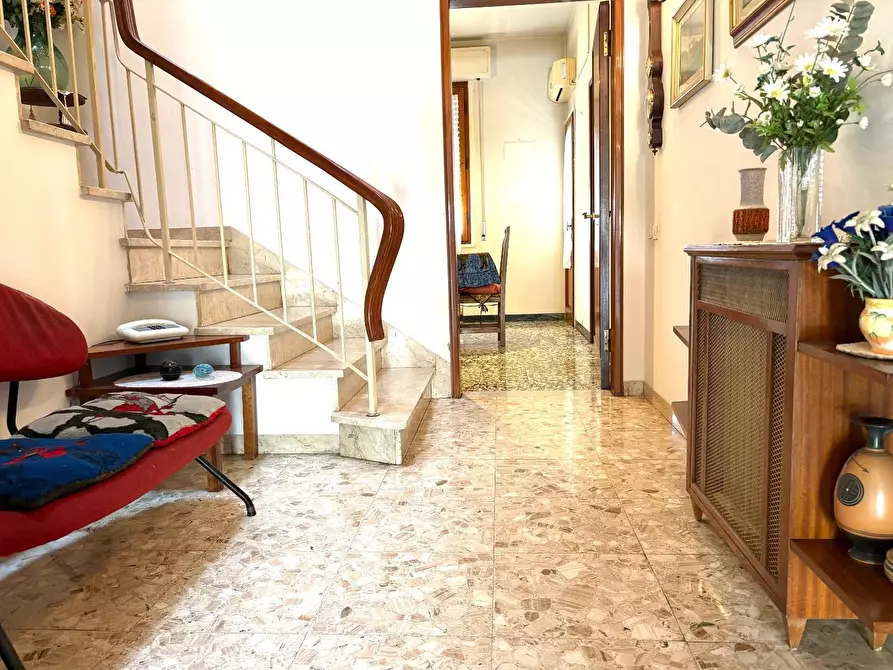 Immagine 11 di Villetta a schiera in vendita  a Empoli