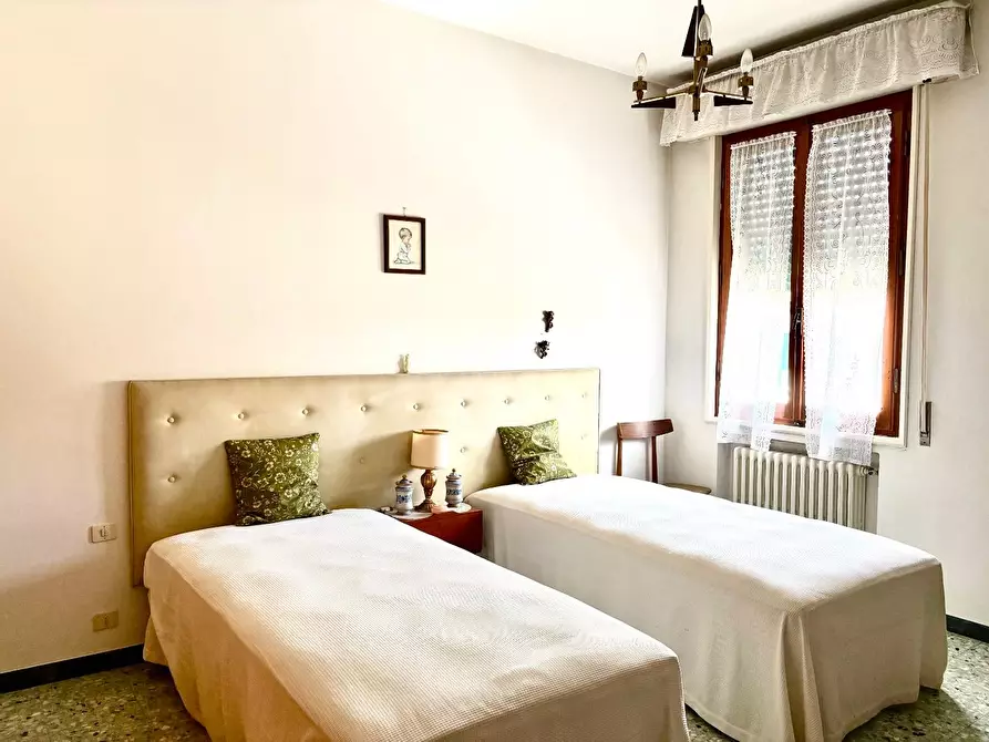 Immagine 19 di Villetta a schiera in vendita  a Empoli