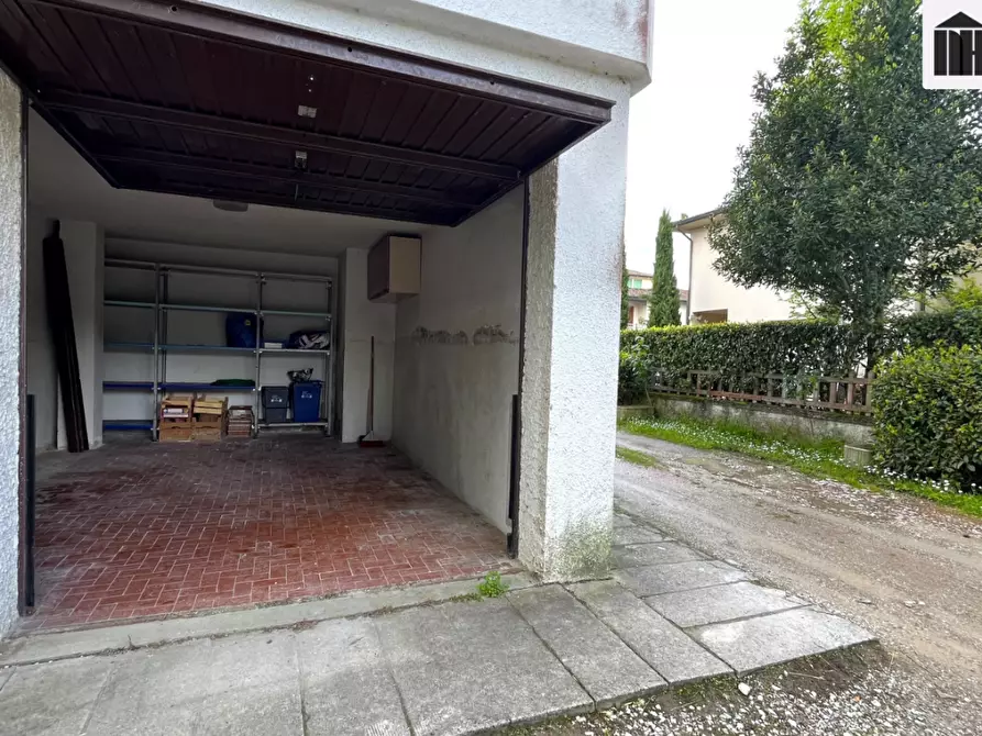 Immagine 21 di Appartamento in vendita  a Santa Croce Sull'arno